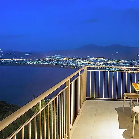 Arktos Hotel Eleousa