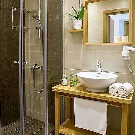 Arktos Hotel Eleousa