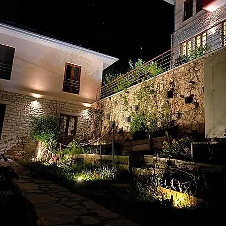 Hotel Arktos