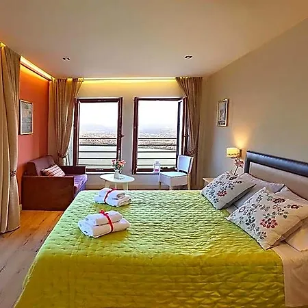Arktos Hotel 3*